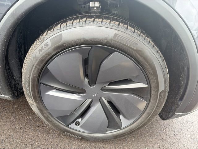 Used 2026 Tesla Model Y Long Range image 3