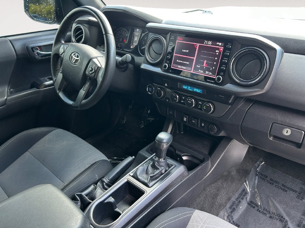 Used 2021 Toyota Tacoma TRD Off-Road AWD/4WD image 26