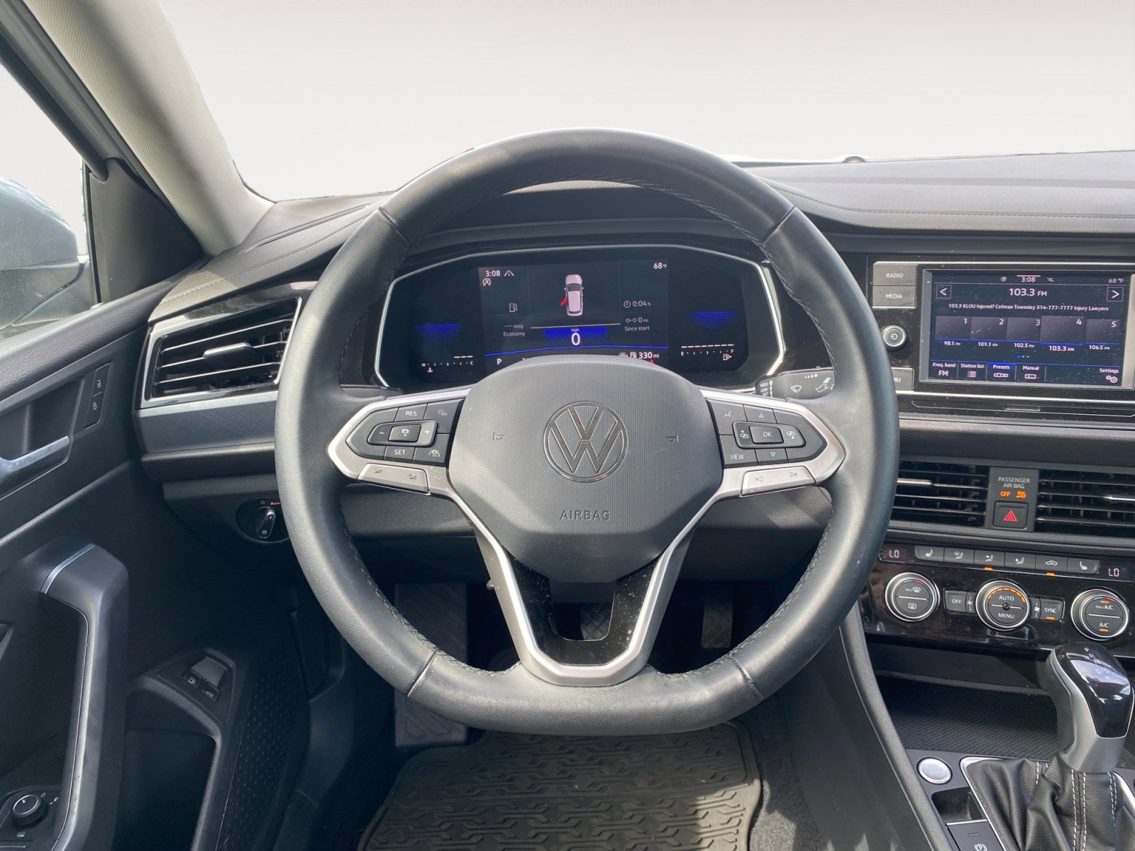 Used 2022 Volkswagen Jetta SE FWD image 17