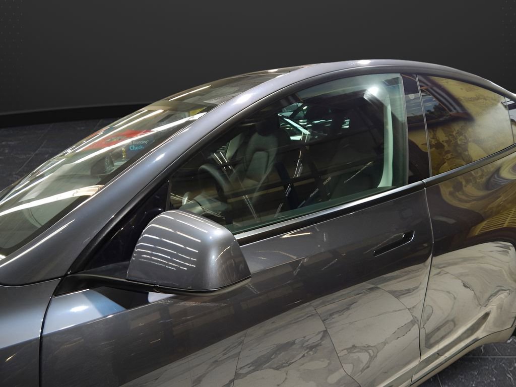 Used 2021 Tesla Model Y Performance image 13