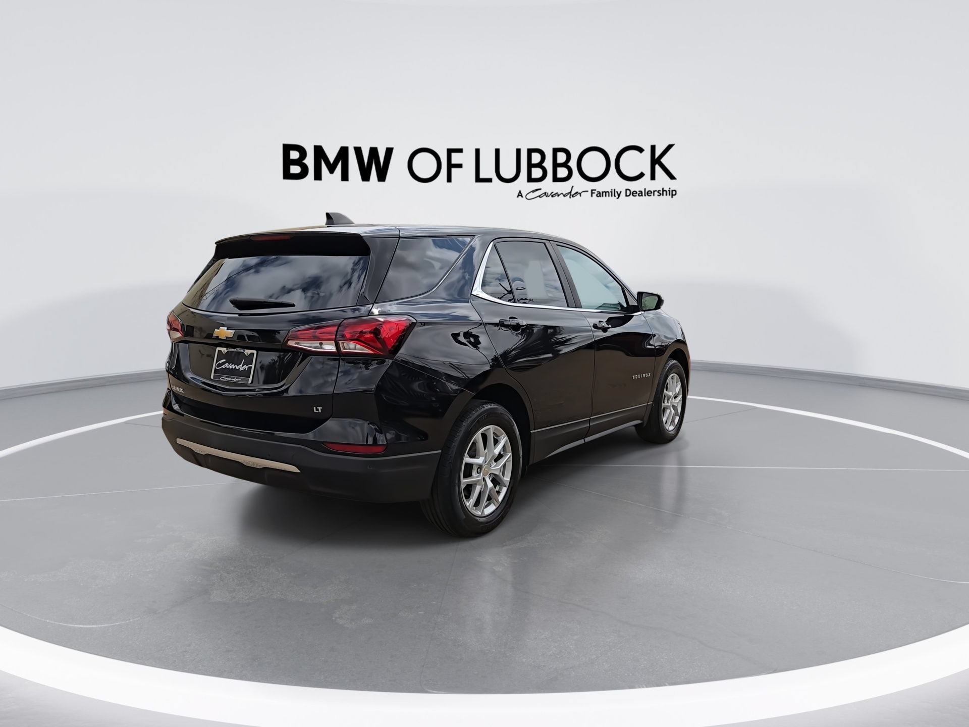 Used 2024 Chevrolet Equinox LT FWD image 8