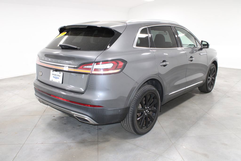 Used 2022 Lincoln Nautilus Reserve w/ Equipment Group 201A image 9