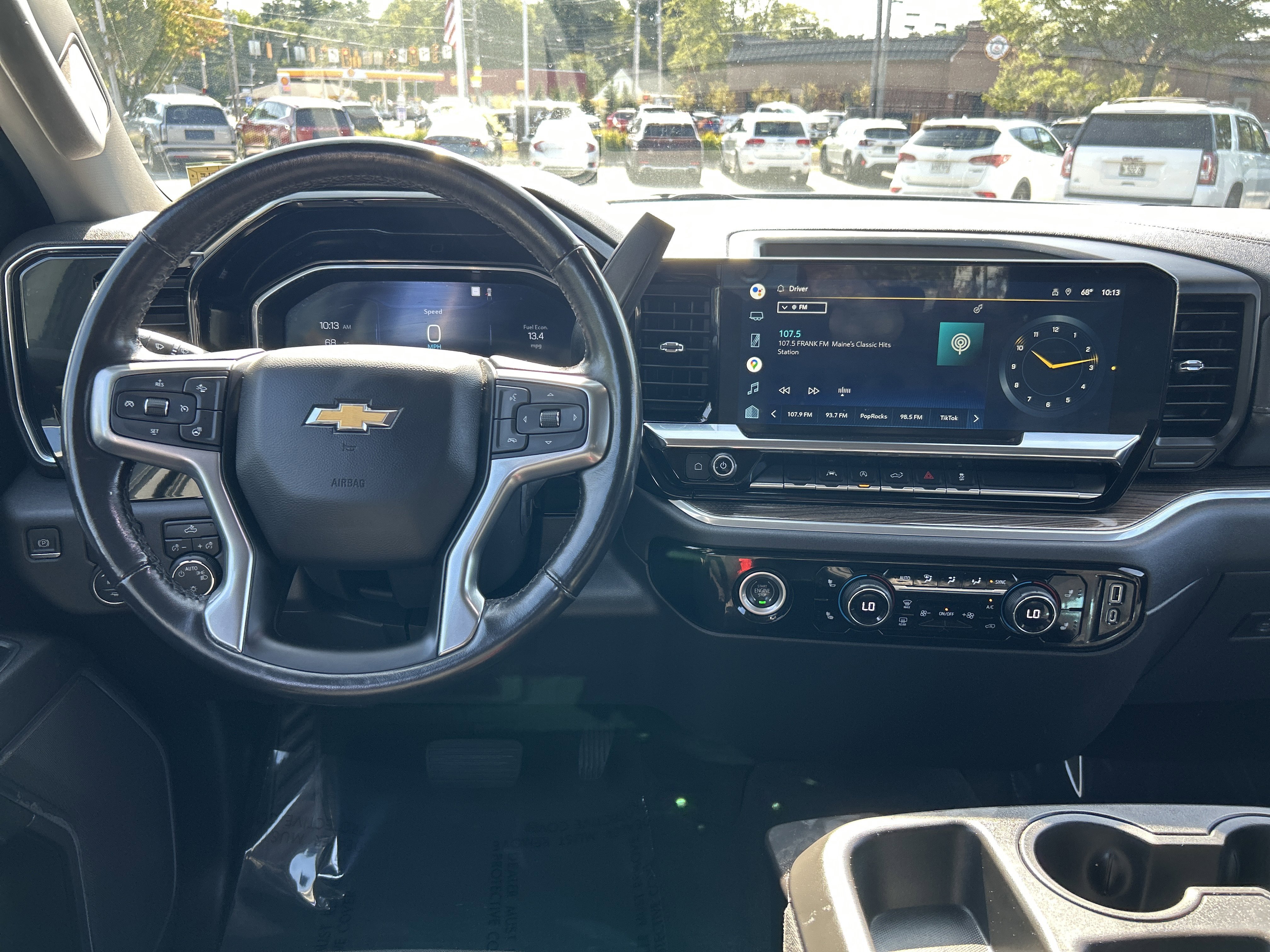Used 2022 Chevrolet Silverado 1500 LT image 19