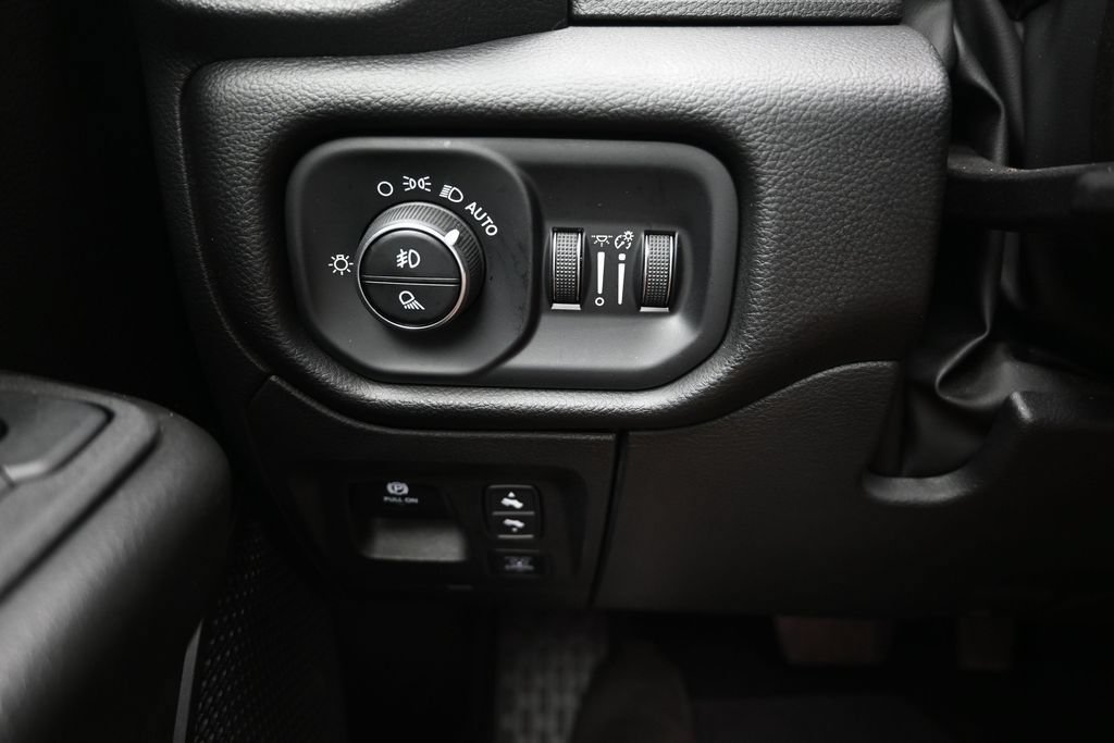 Used 2025 RAM 1500 Big Horn AWD/4WD image 22