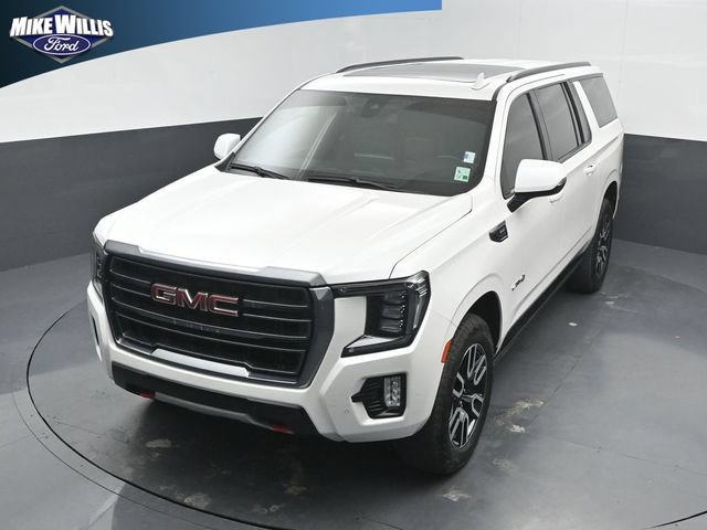 Used 2022 GMC Yukon XL AT4 AWD/4WD image 11