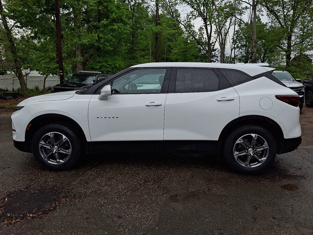 Used 2023 Chevrolet Blazer LT w/ Driver Confidence Package AWD/4WD image 4