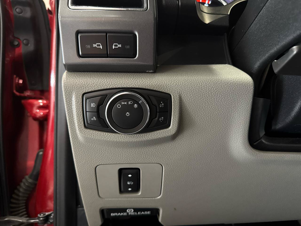 Used 2021 Ford F250 XLT w/ XLT Premium Package AWD/4WD image 11