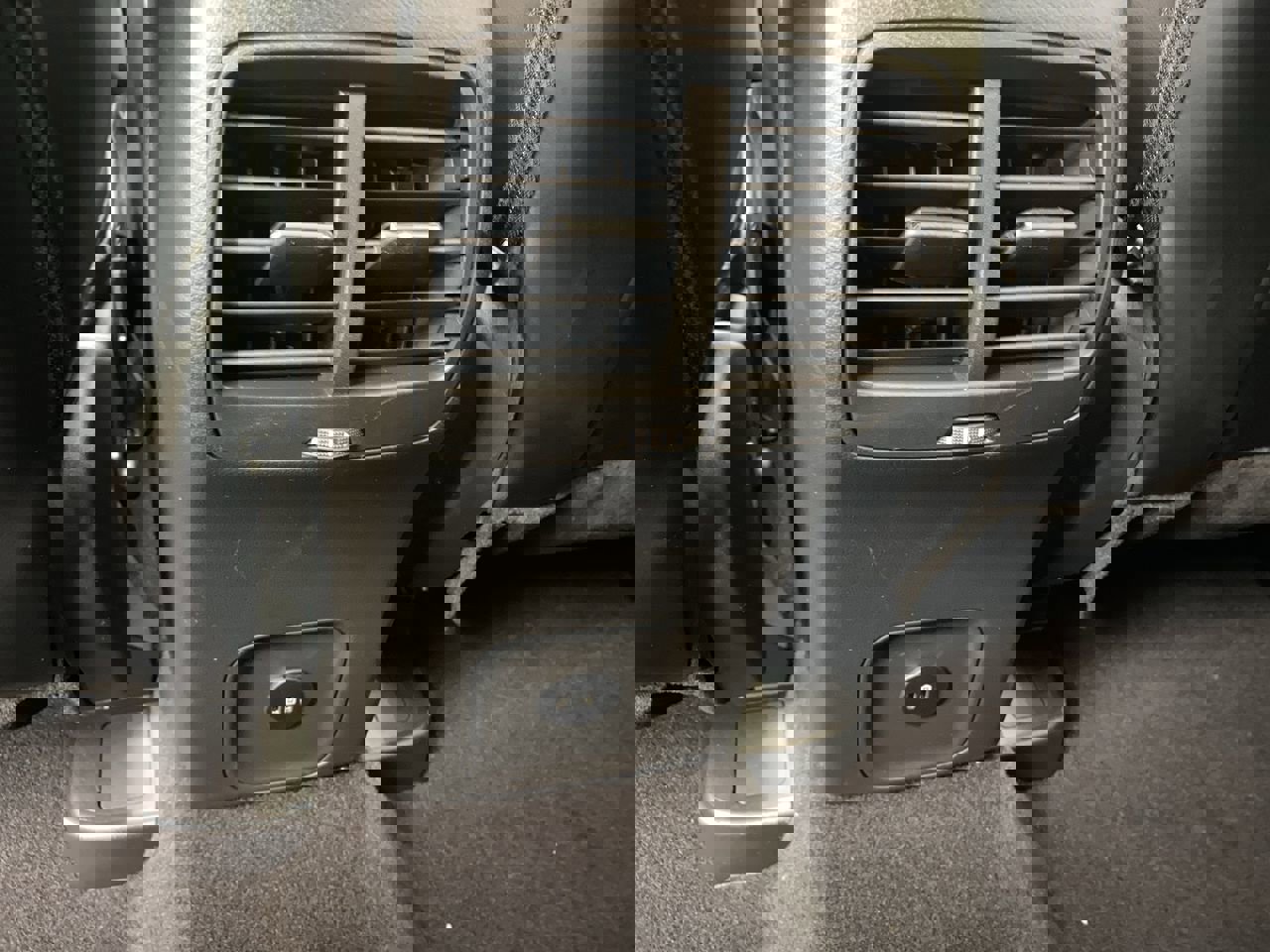 New 2024 Ford Escape SE FWD image 12