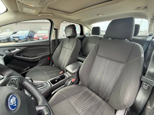 Used 2017 Ford Focus SEL image 9