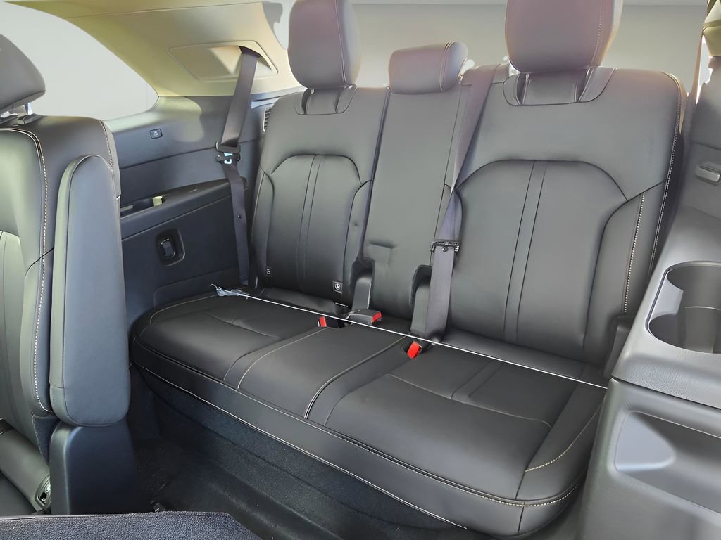 Used 2025 MAZDA CX-90 Plug-In Hybrid w/Premium Sport image 16