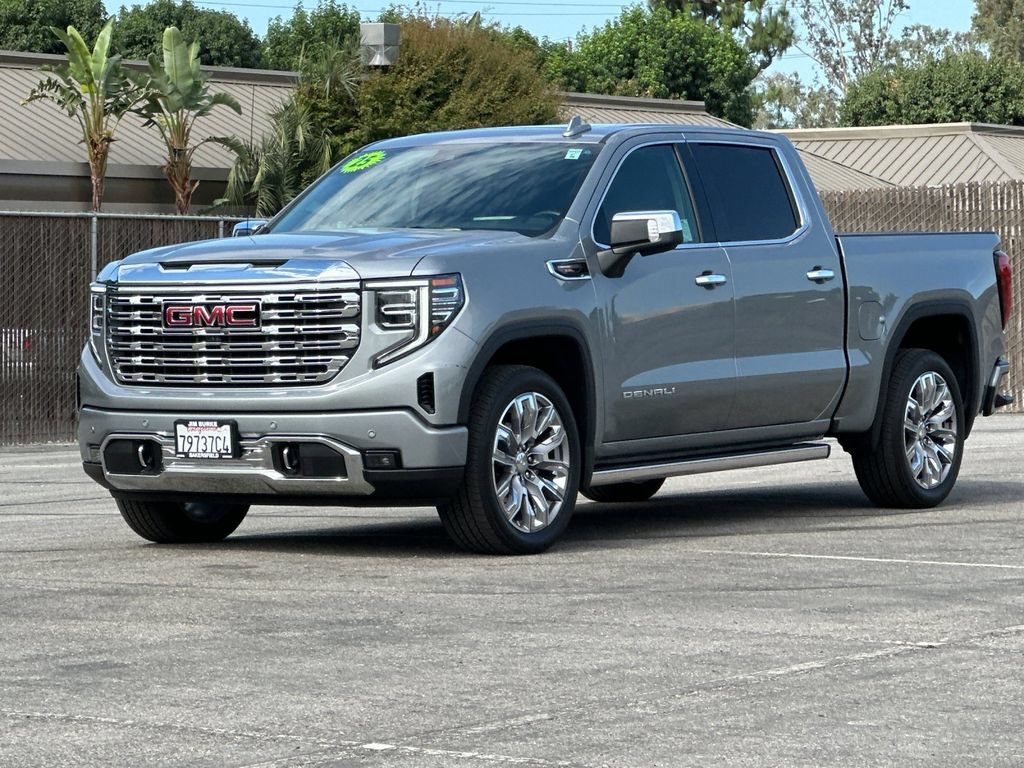 Used 2025 GMC Sierra 1500 Denali w/ Denali Reserve Package AWD/4WD image 7
