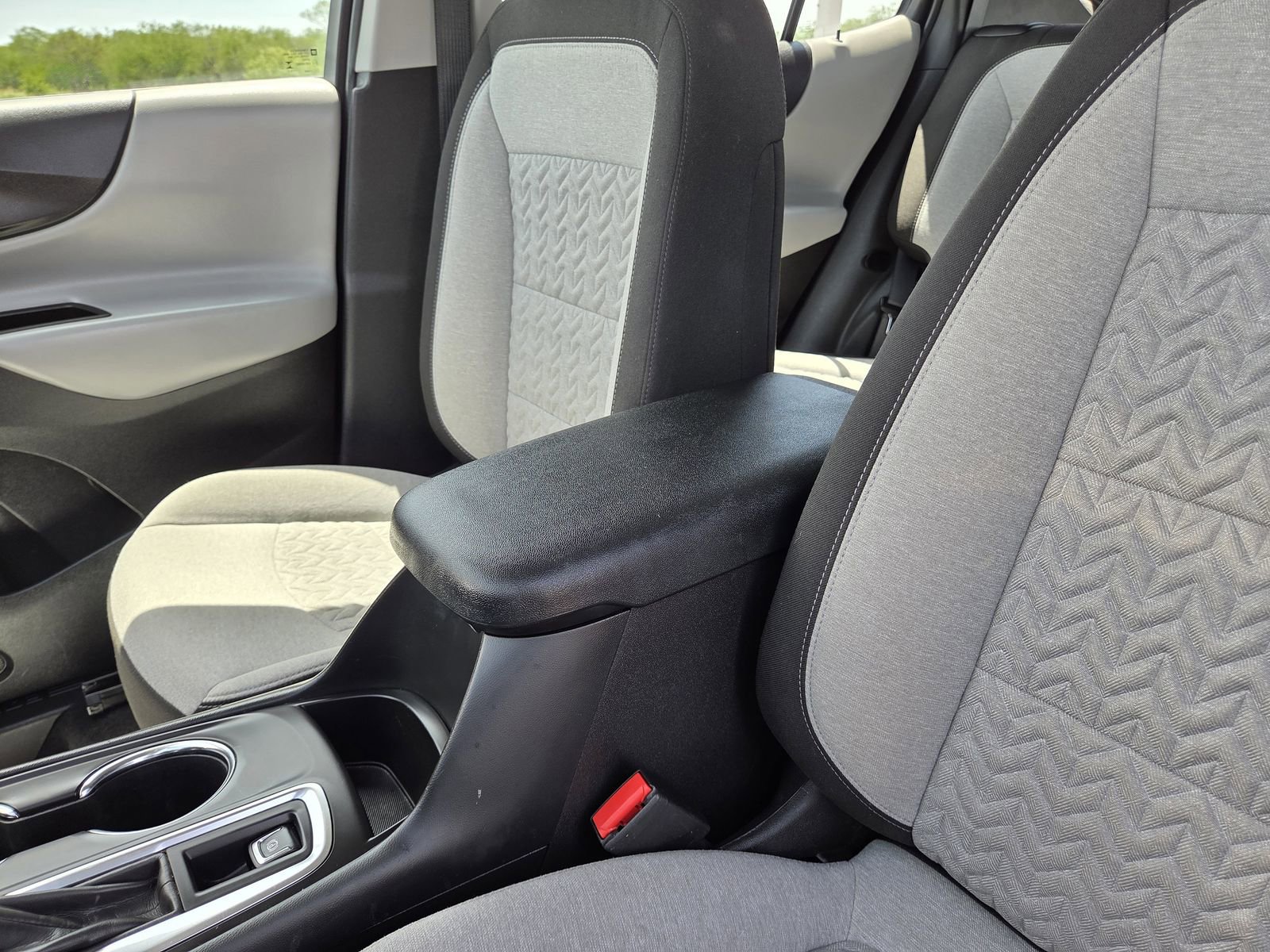 Used 2024 Chevrolet Equinox LS FWD image 27