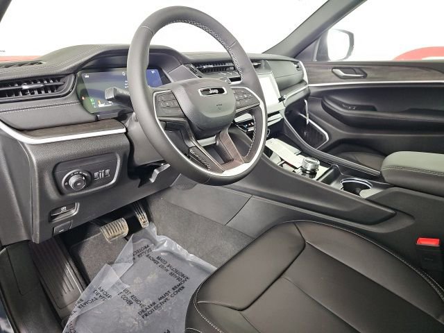 New 2026 Jeep Grand Cherokee L Limited image 10