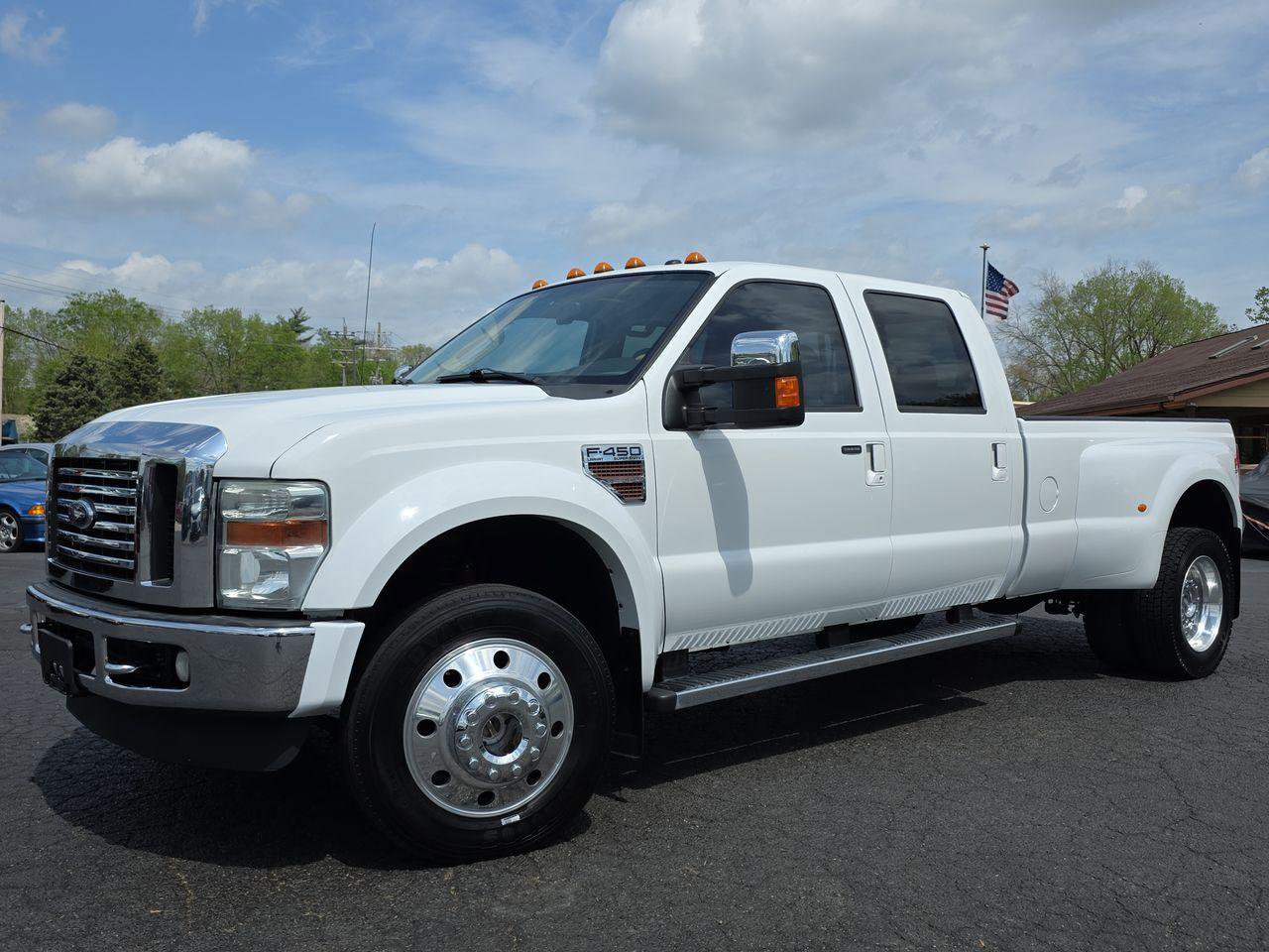 Used 2010 Ford F450 Lariat image 1
