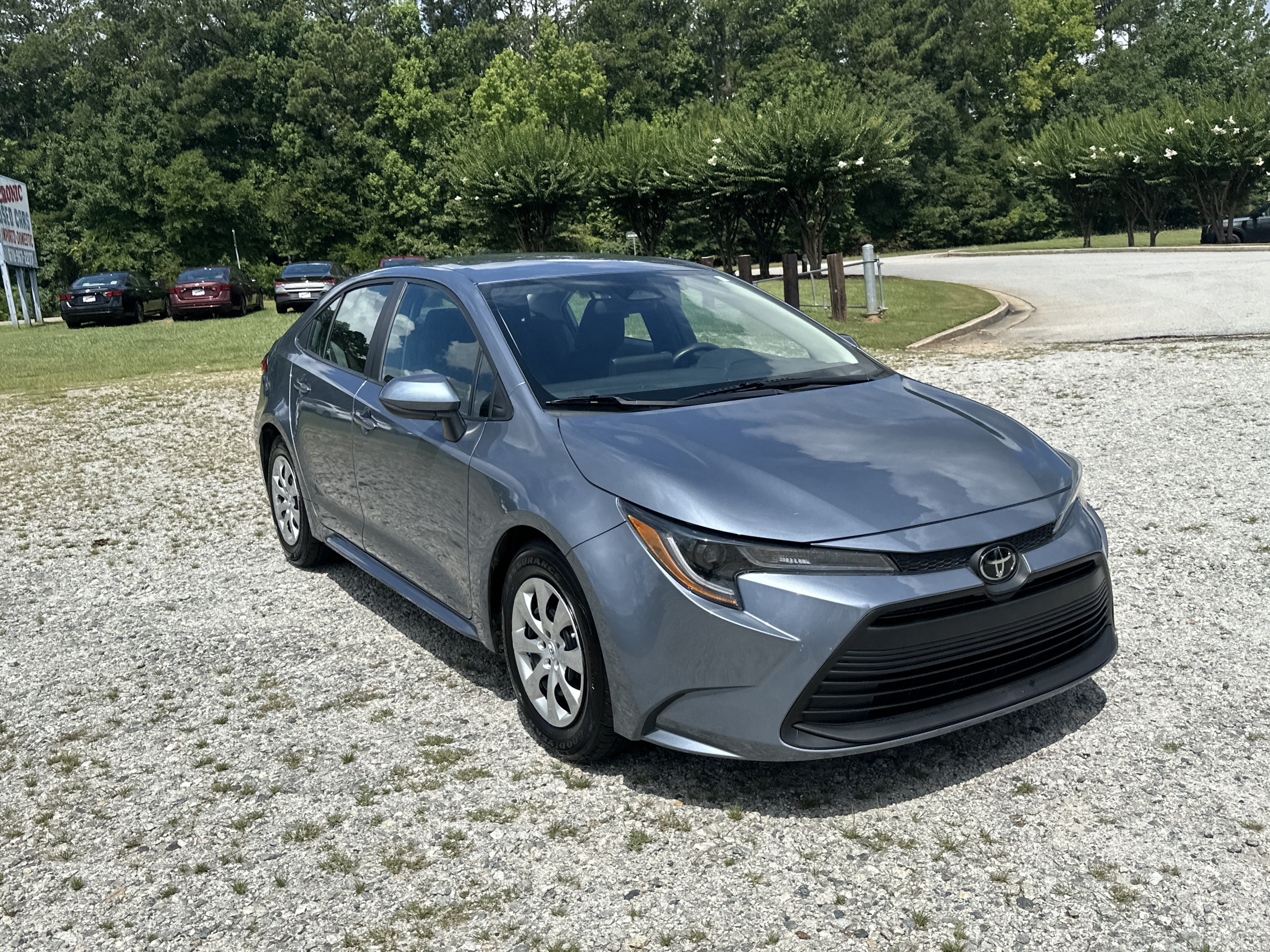 Used 2024 Toyota Corolla LE FWD image 3