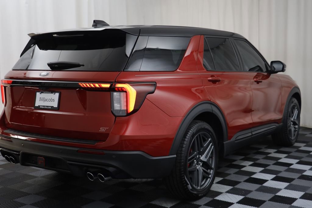 Used 2025 Ford Explorer ST w/ Sun And Sound Package image 17