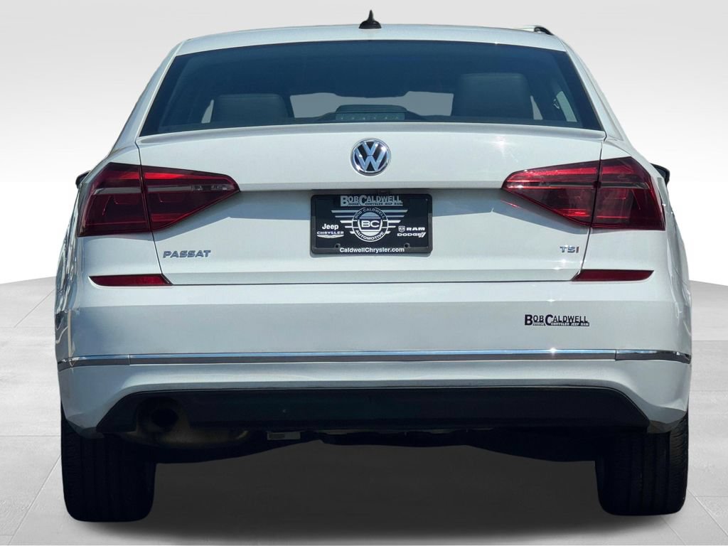 Used 2019 Volkswagen Passat 2.0T Wolfsburg FWD image 6