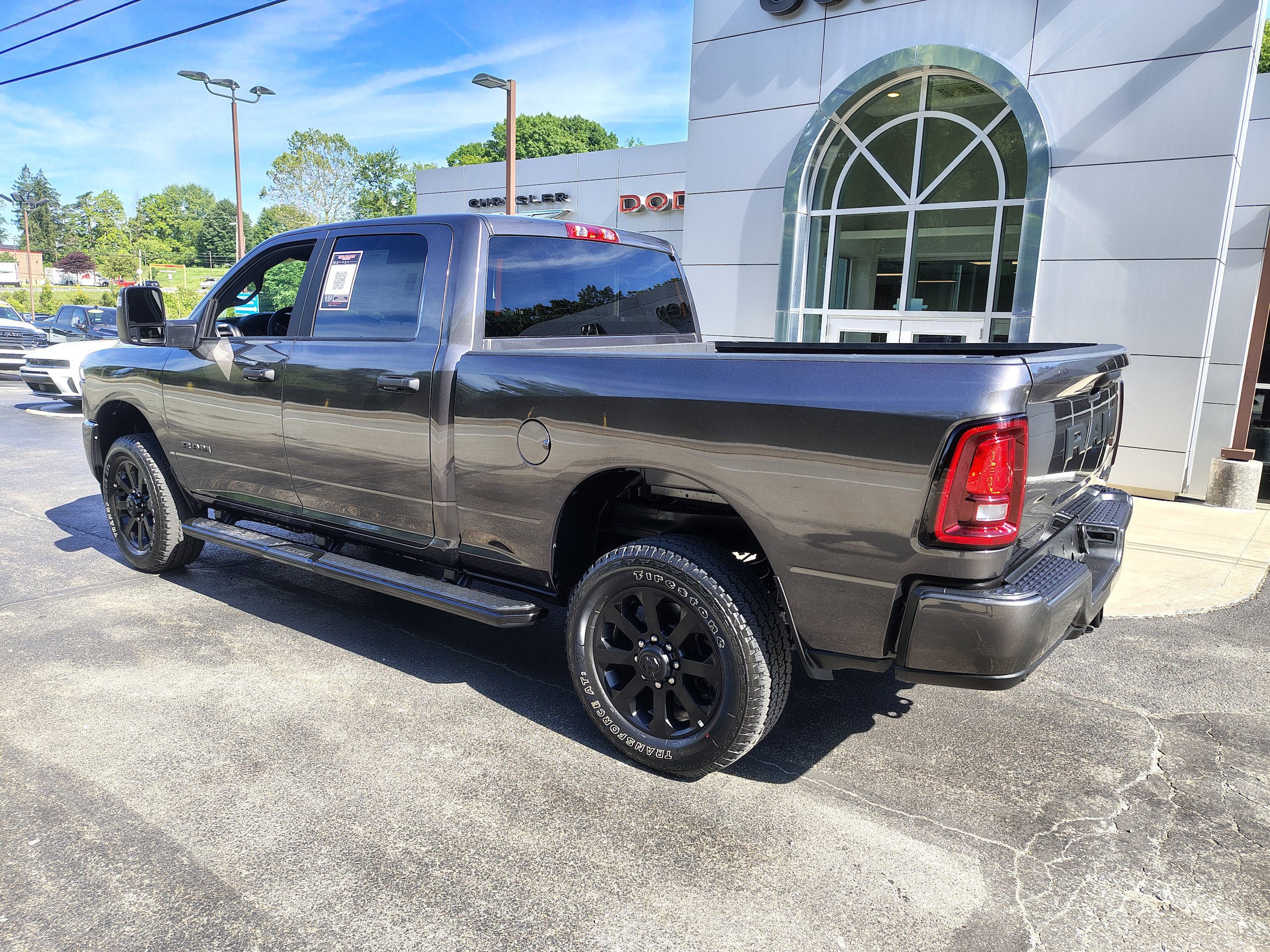 Certified 2025 RAM 2500 Big Horn AWD/4WD image 14