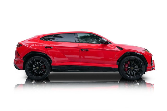 Used 2019 Lamborghini Urus image 2