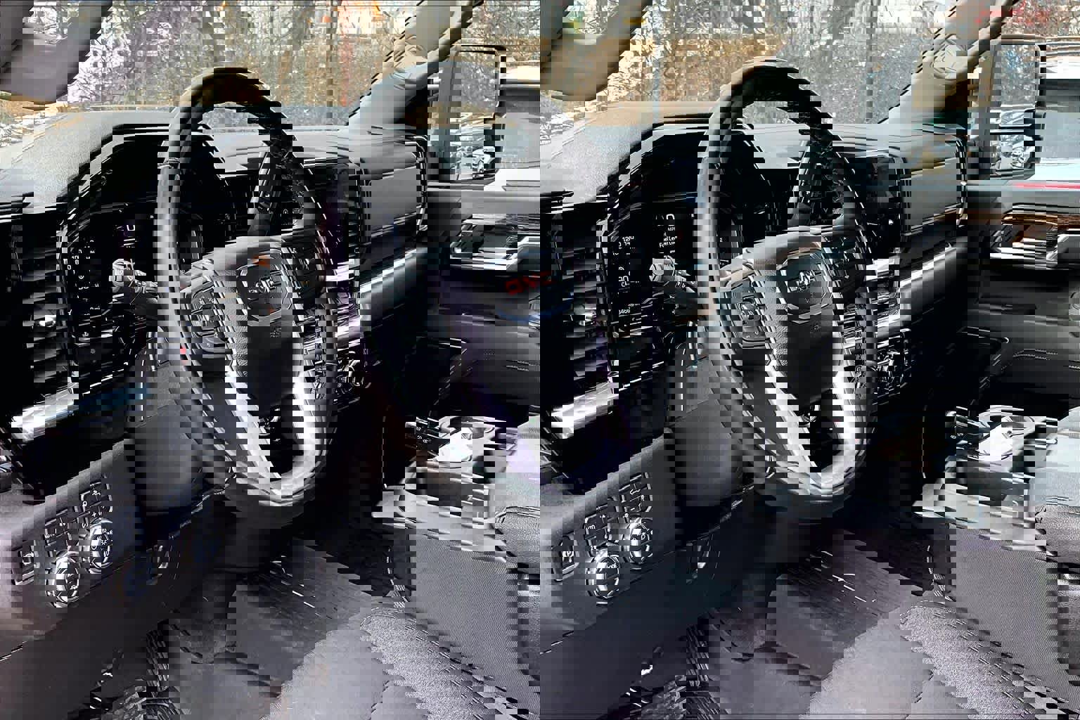 Used 2025 GMC Sierra 2500 SLE w/ SLE Value Package; image 16