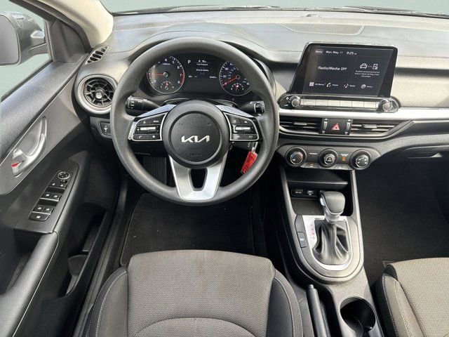 Used 2023 Kia Forte LXS w/ LXS Technology Package FWD image 12