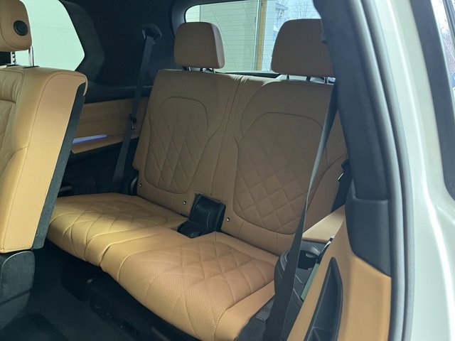 Certified 2025 BMW X7 xDrive40i w/ Executive Package image 20