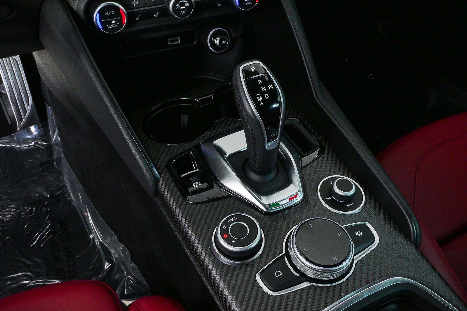 Used 2024 Alfa Romeo Giulia Quadrifoglio RWD image 15