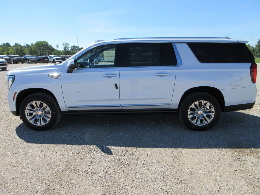 New 2026 GMC Yukon XL Denali w/ Sun & Power Step Package AWD/4WD image 7