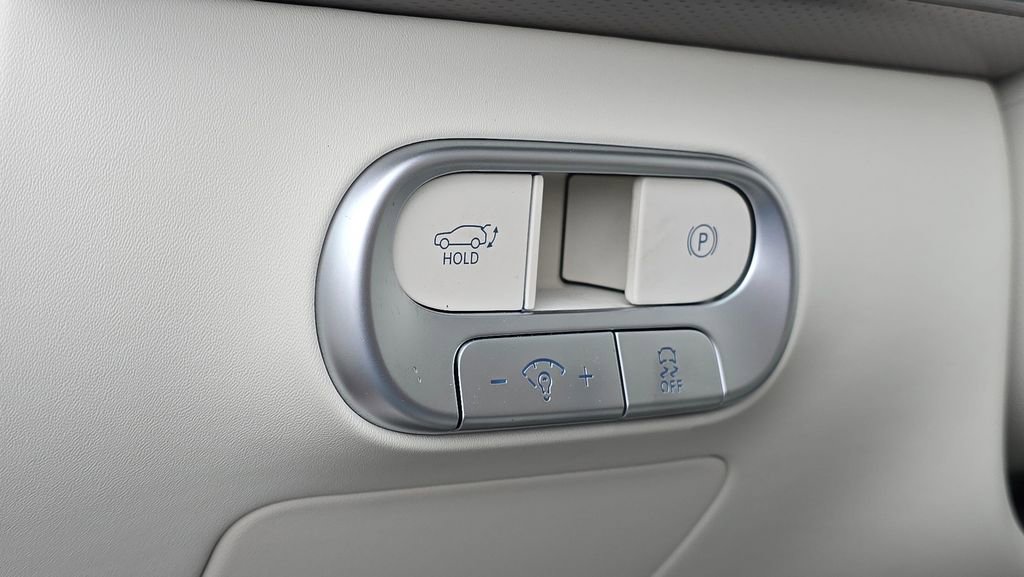 Used 2025 Genesis GV60 Performance image 25