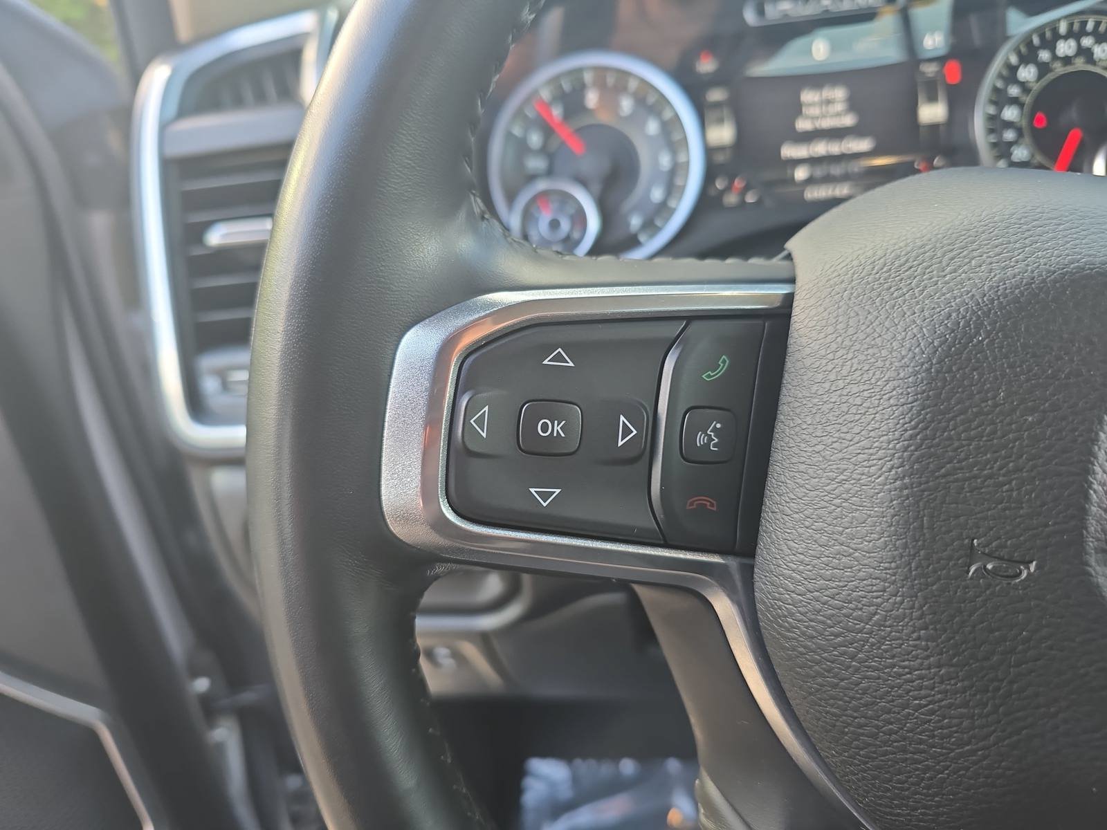 Used 2021 RAM 1500 Laramie AWD/4WD image 17