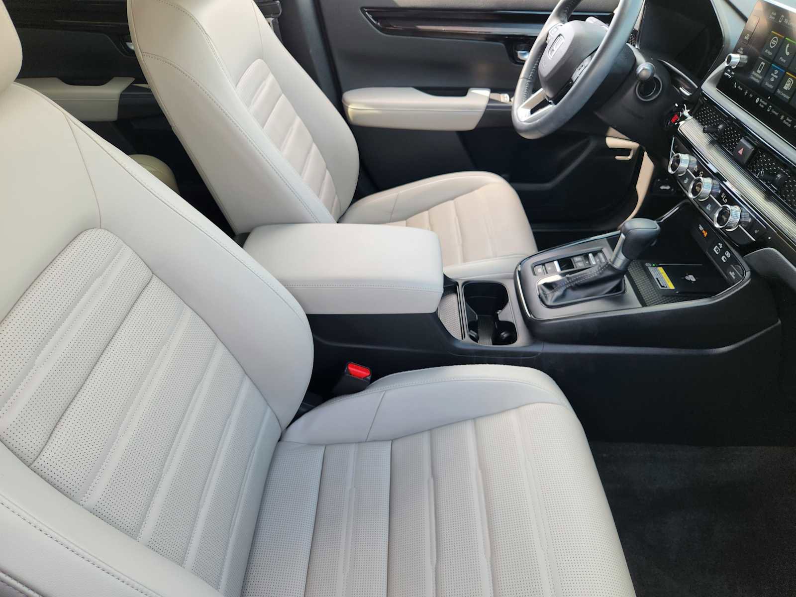 Used 2025 Honda CR-V EX-L image 13