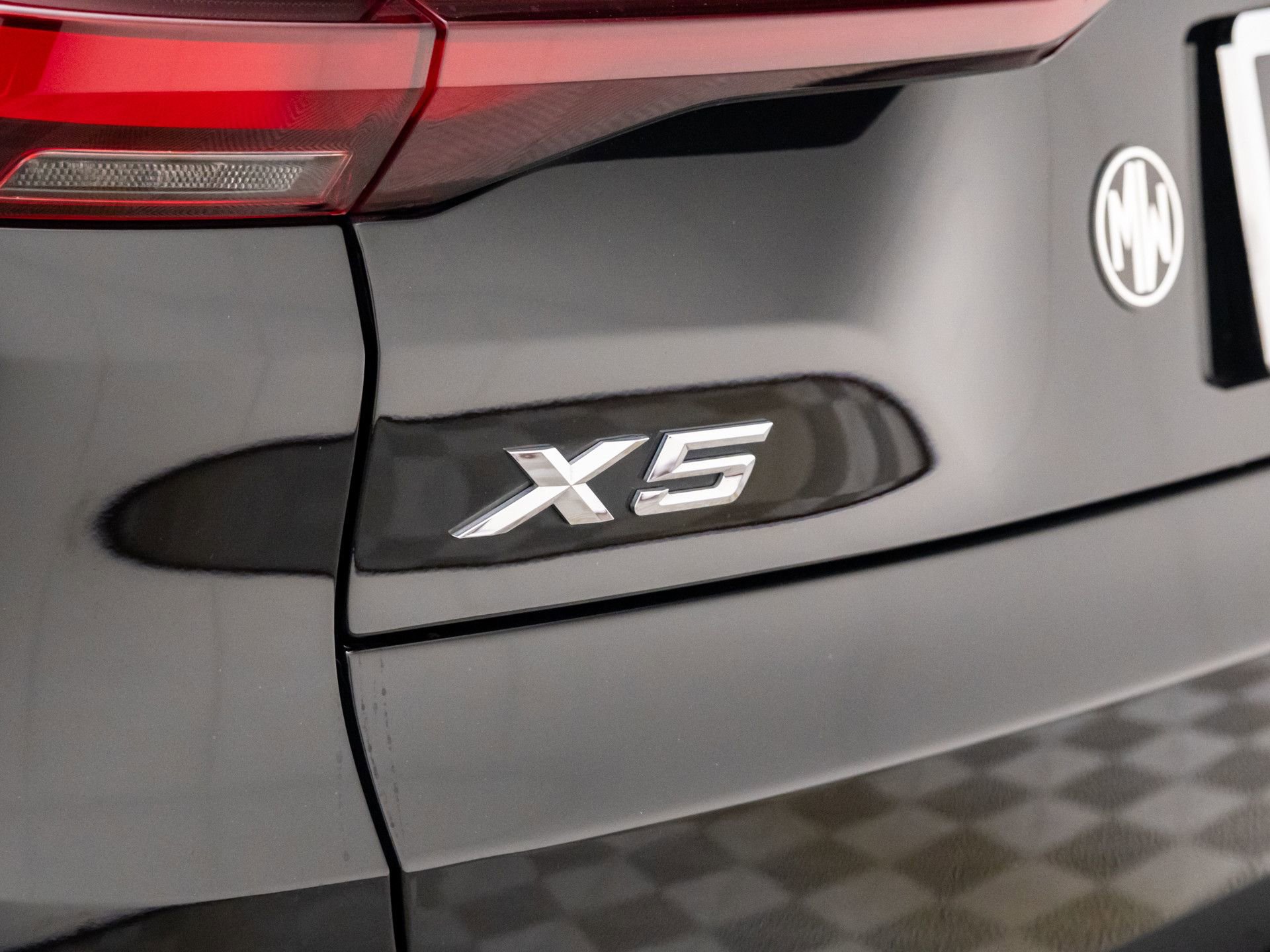 Used 2023 BMW X5 xDrive40i w/ Premium Package image 37