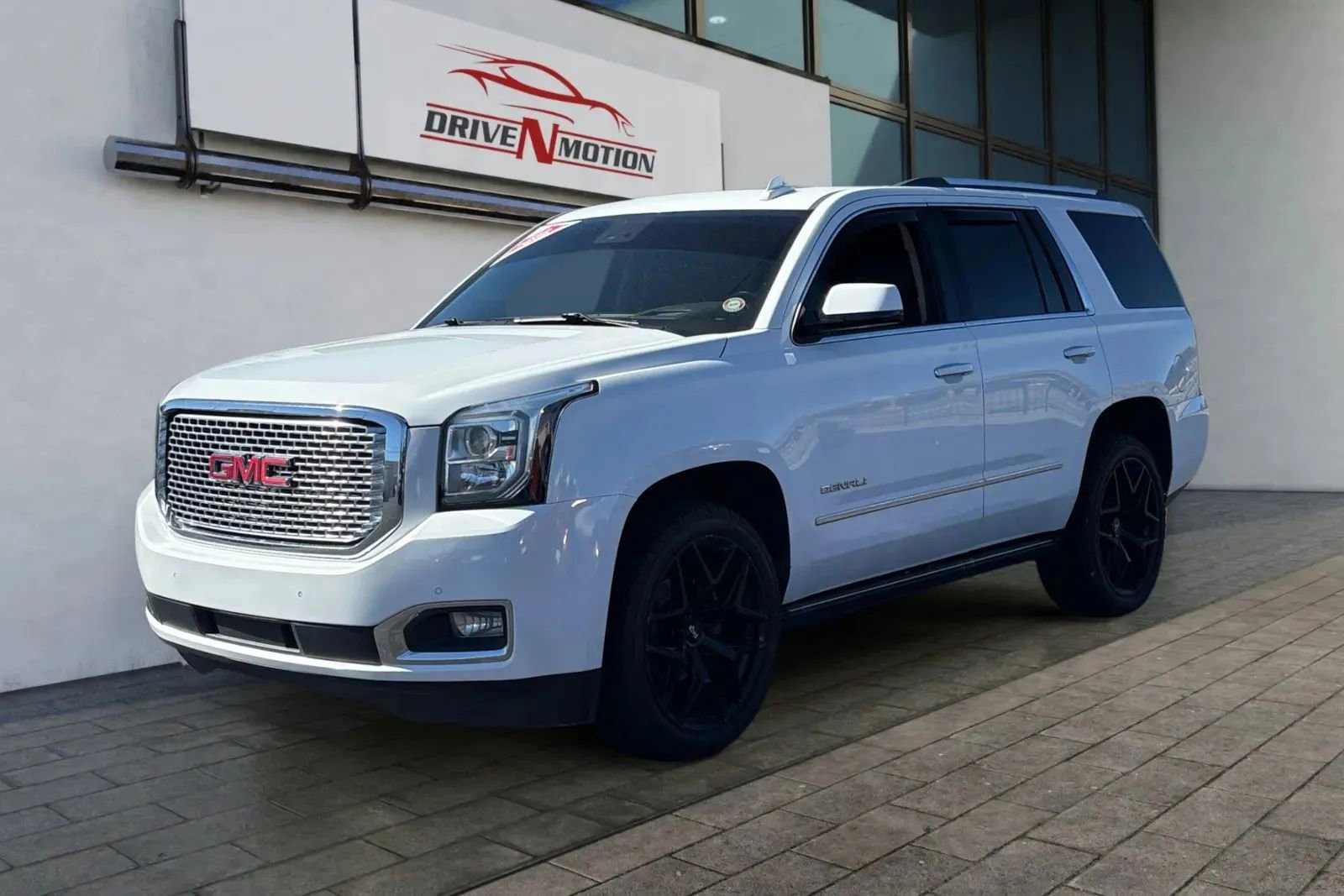 Used 2017 GMC Yukon Denali w/ Open Road Package image 7