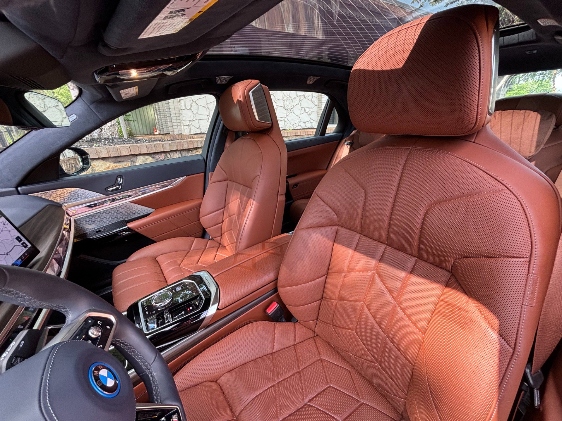 Used 2023 BMW i7 xDrive60 AWD/4WD image 10