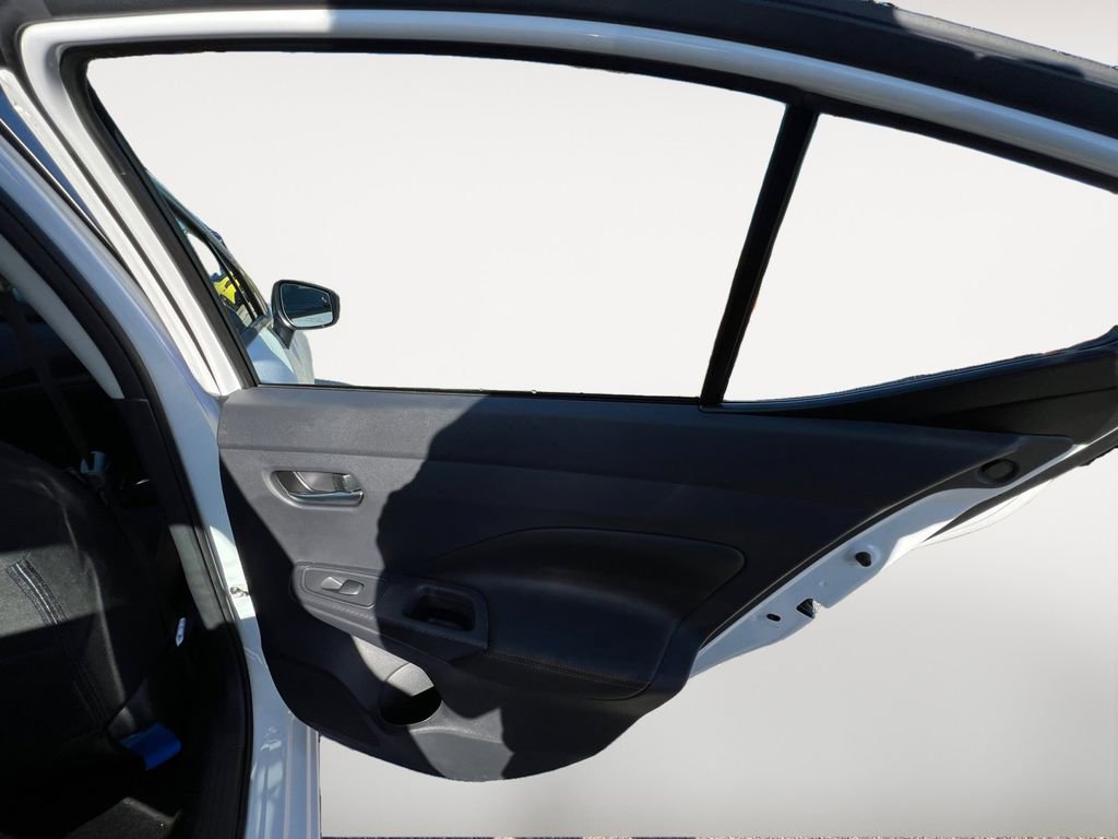 Certified 2025 Nissan Versa SR w/ Trunk Package image 31