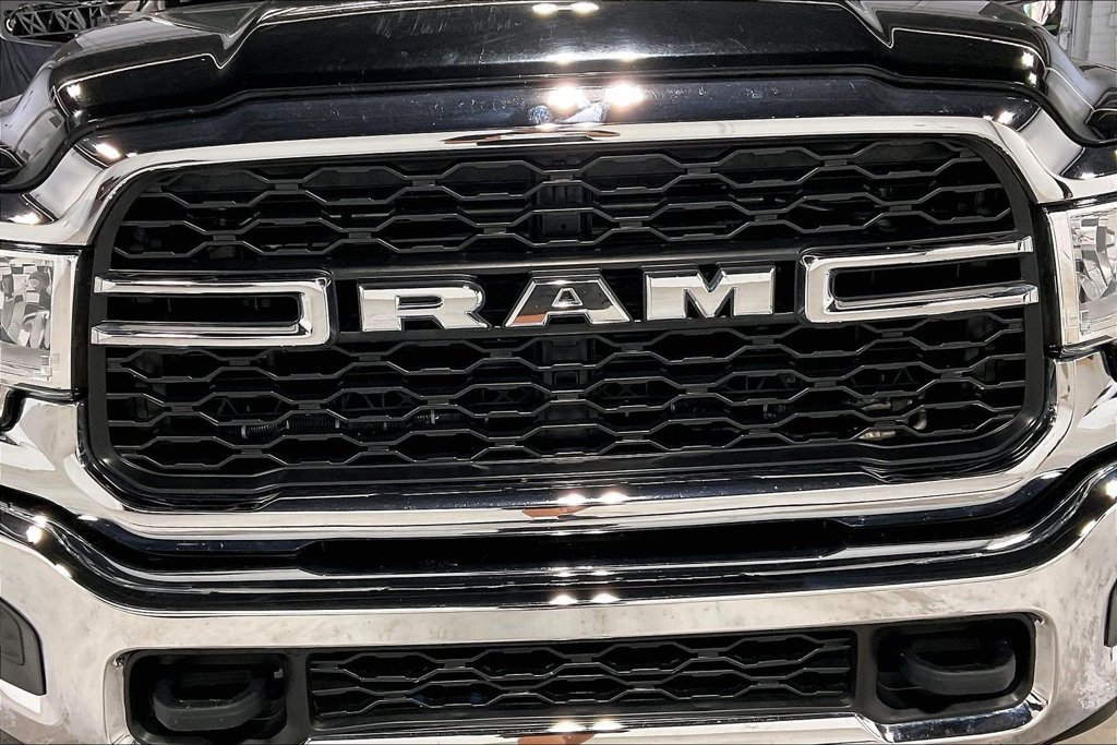 Used 2022 RAM 3500 Tradesman AWD/4WD image 35