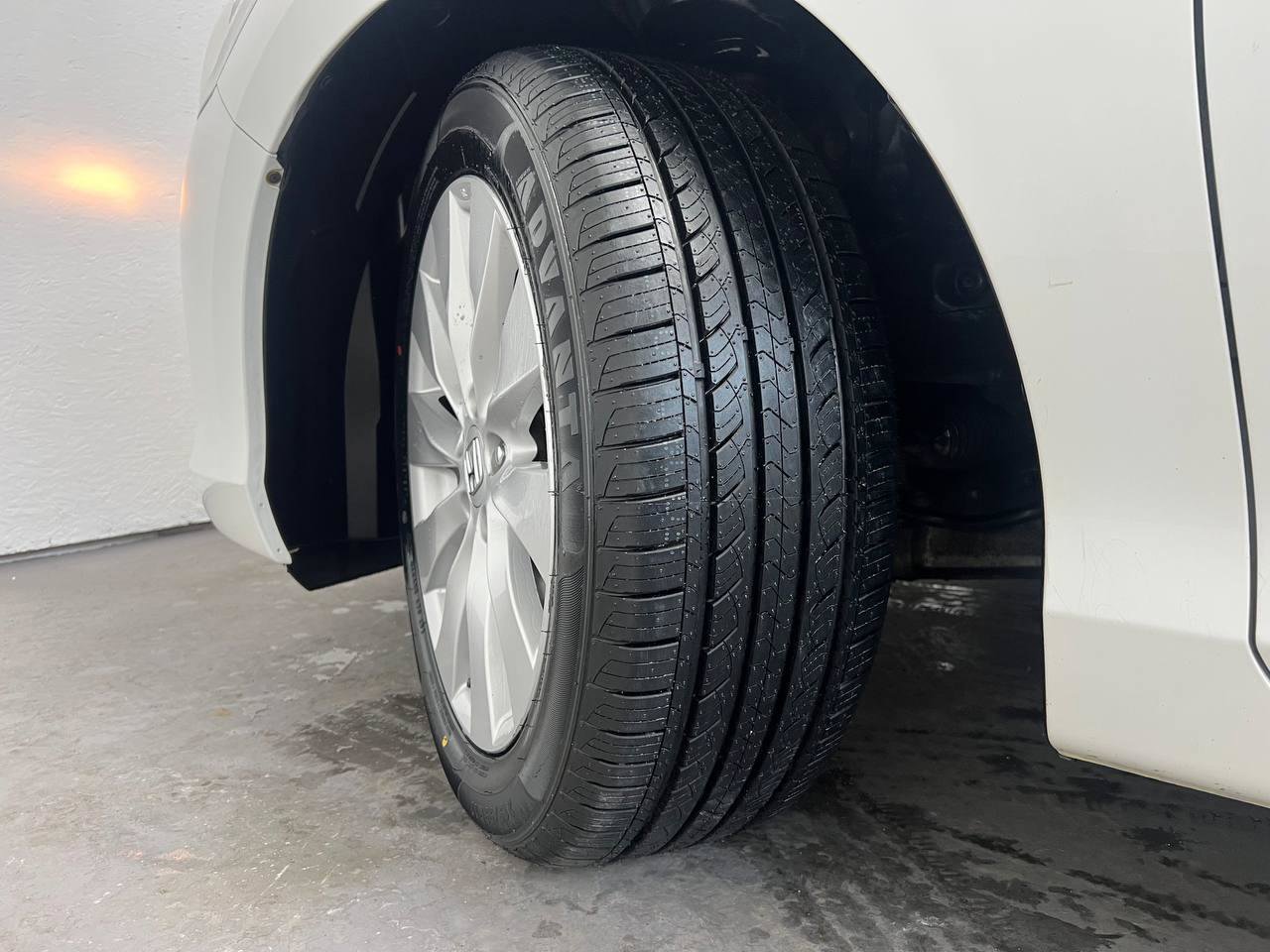 Used 2013 Honda Accord EX-L image 35