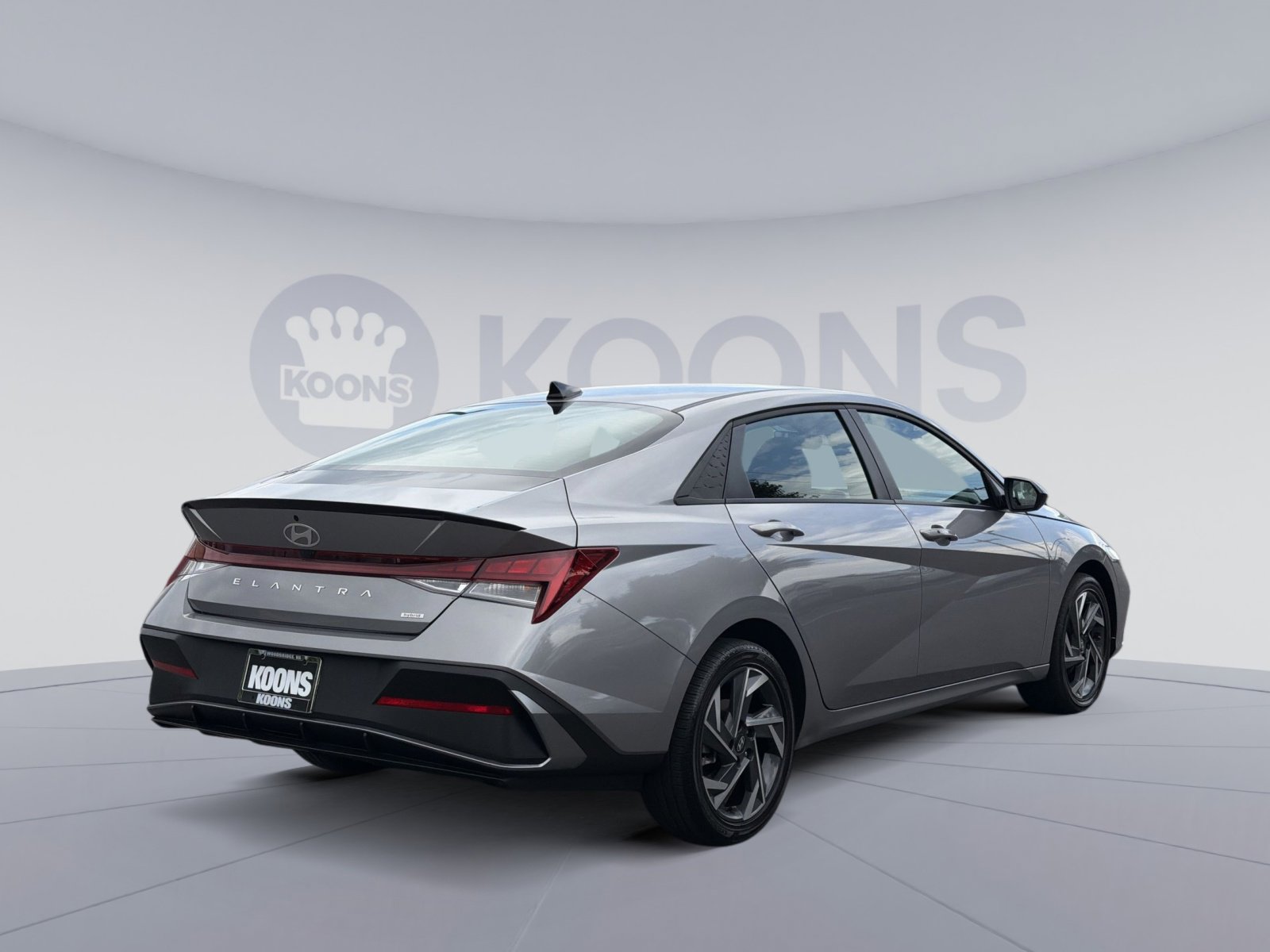 Used 2025 Hyundai Elantra SEL w/ Cargo Package FWD image 7