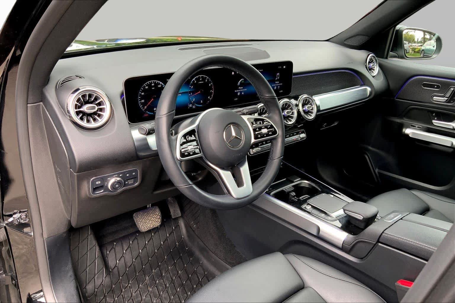 Certified 2021 Mercedes-Benz GLB 250 4MATIC image 18