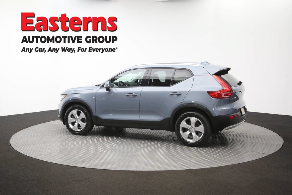 Used 2021 Volvo XC40 T4 Momentum FWD image 61