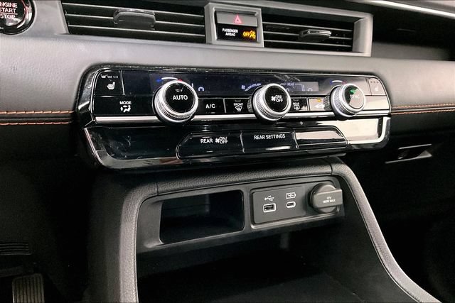 Used 2024 Honda Pilot Sport image 14