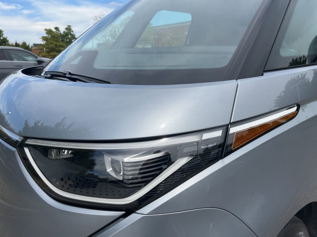 New 2025 Volkswagen ID. Buzz Pro S image 9