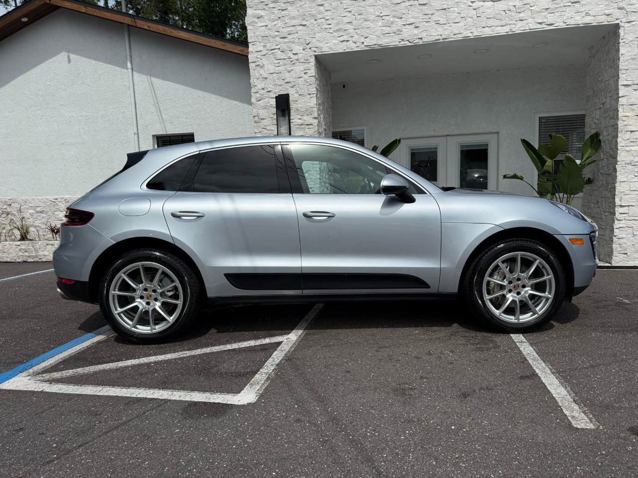 Used 2015 Porsche Macan S AWD/4WD image 15