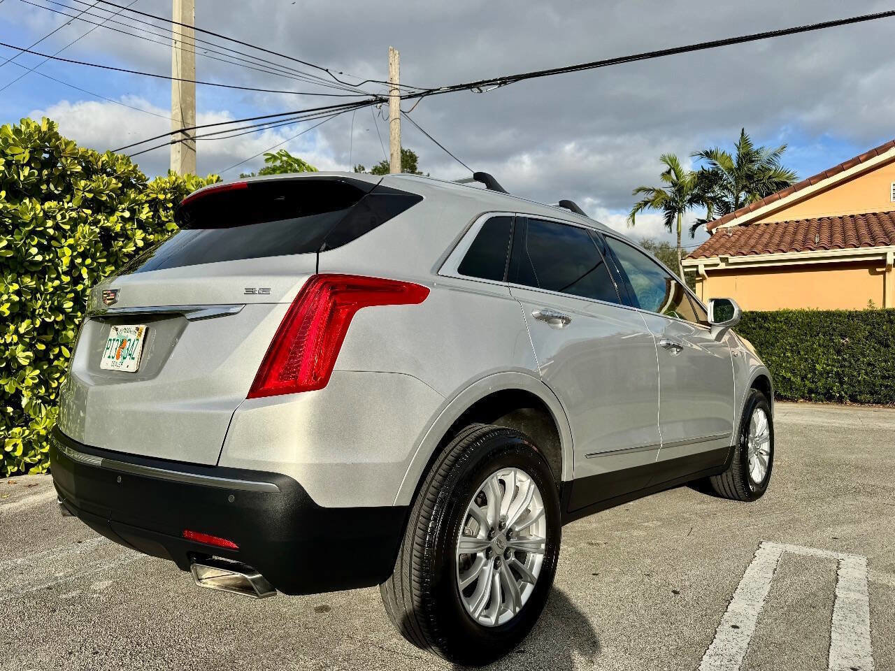 Used 2019 Cadillac XT5 FWD image 6