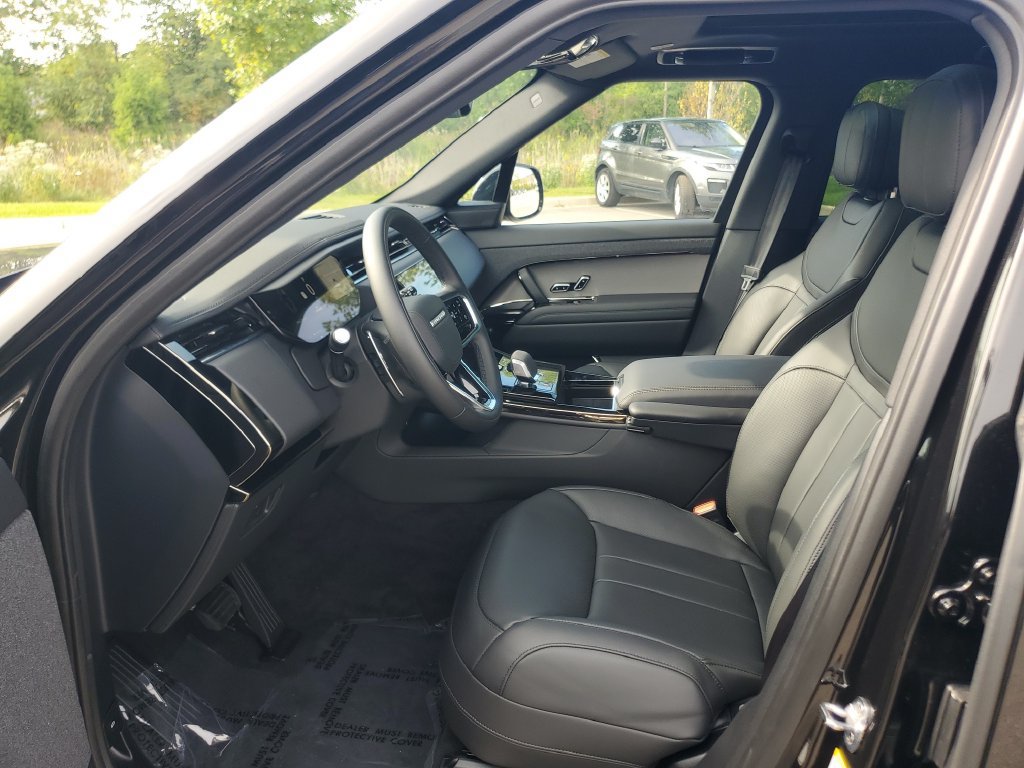 New 2026 Land Rover Range Rover Sport SE AWD/4WD image 12