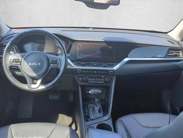 Used 2022 Kia Niro Touring Special Edition FWD image 28
