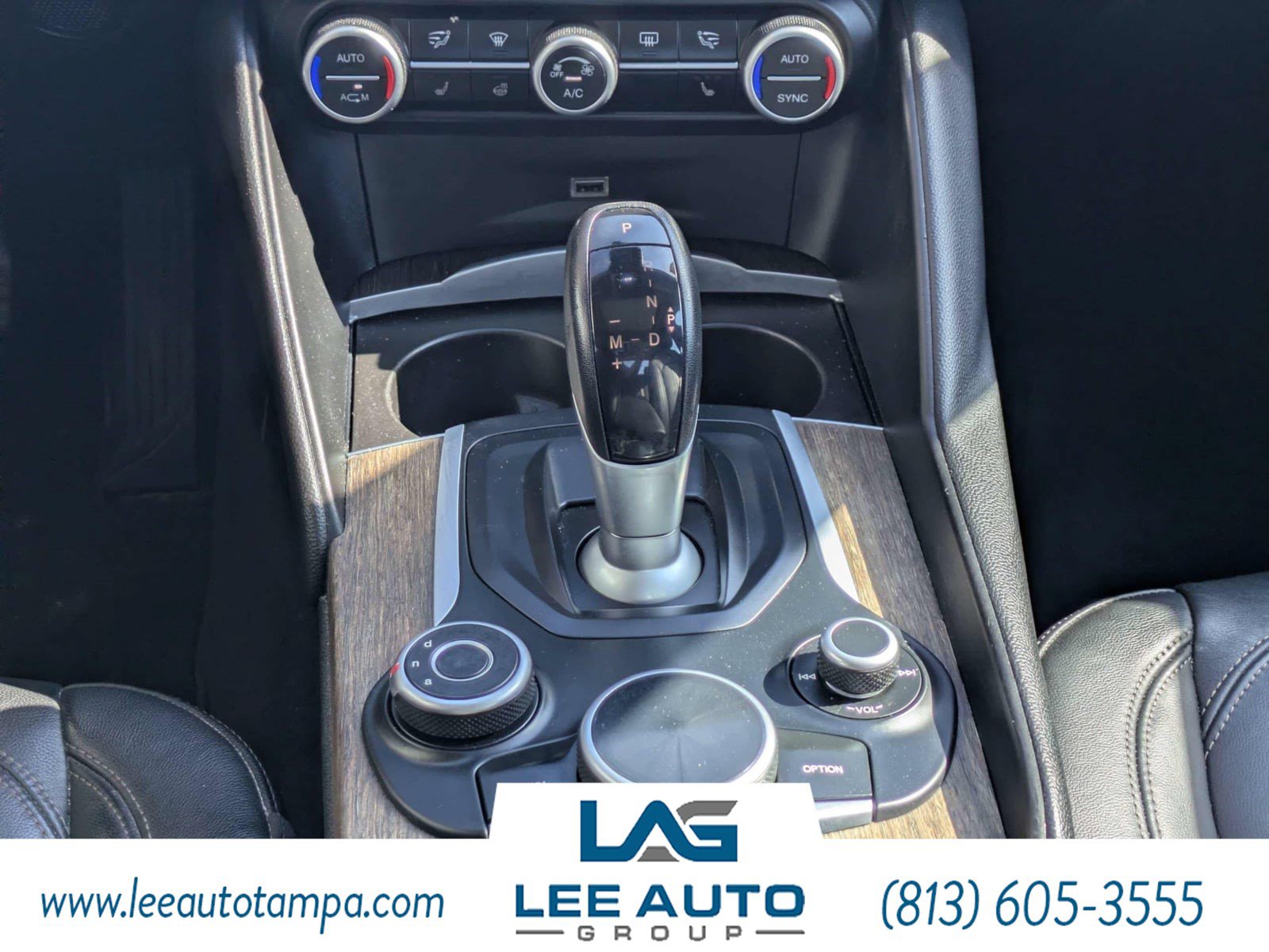 Used 2019 Alfa Romeo Giulia Ti w/ Nero Edizione AWD/4WD image 17