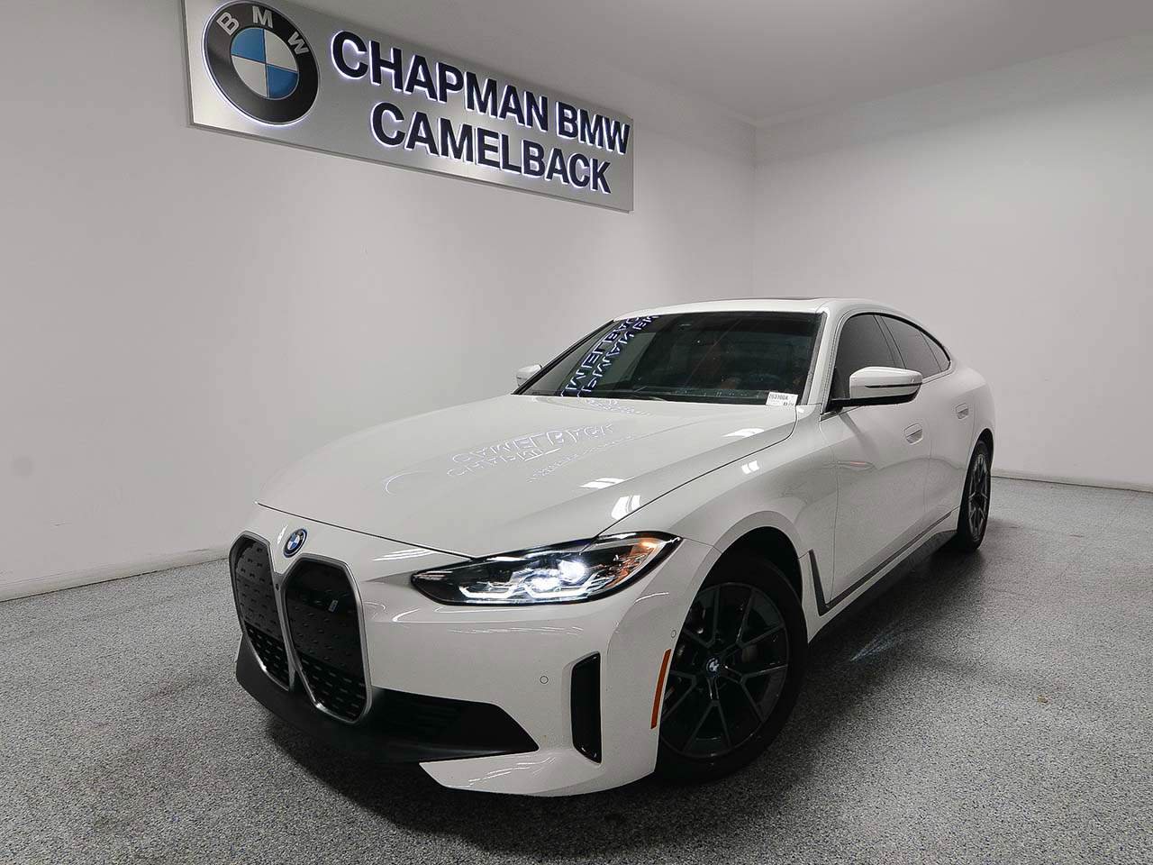 Used 2024 BMW i4 eDrive40 w/ Premium Package RWD image 1