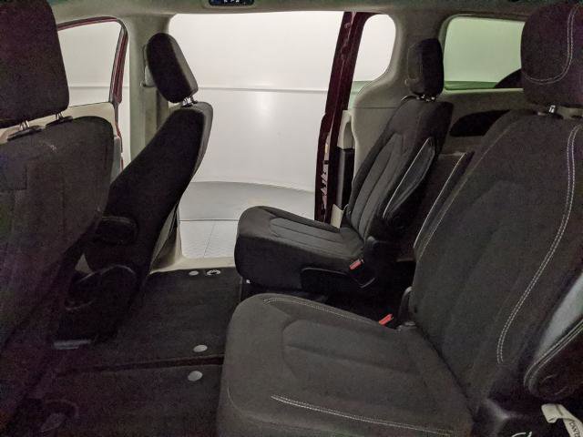 Used 2023 Chrysler Voyager LX image 18