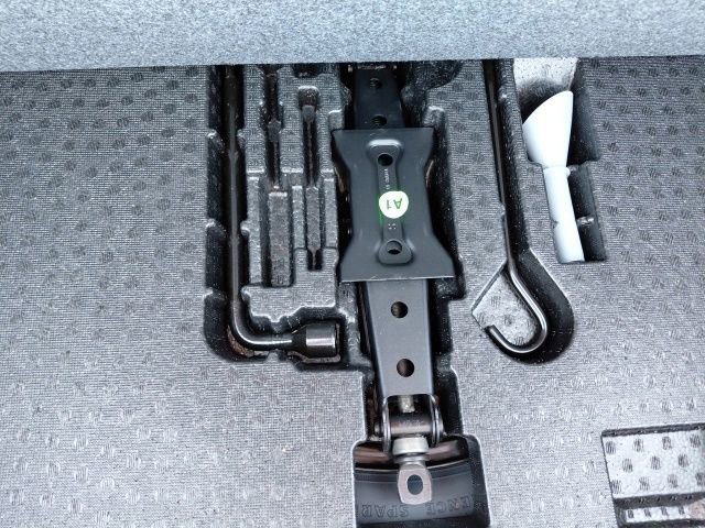 Used 2018 Honda Accord Touring image 37